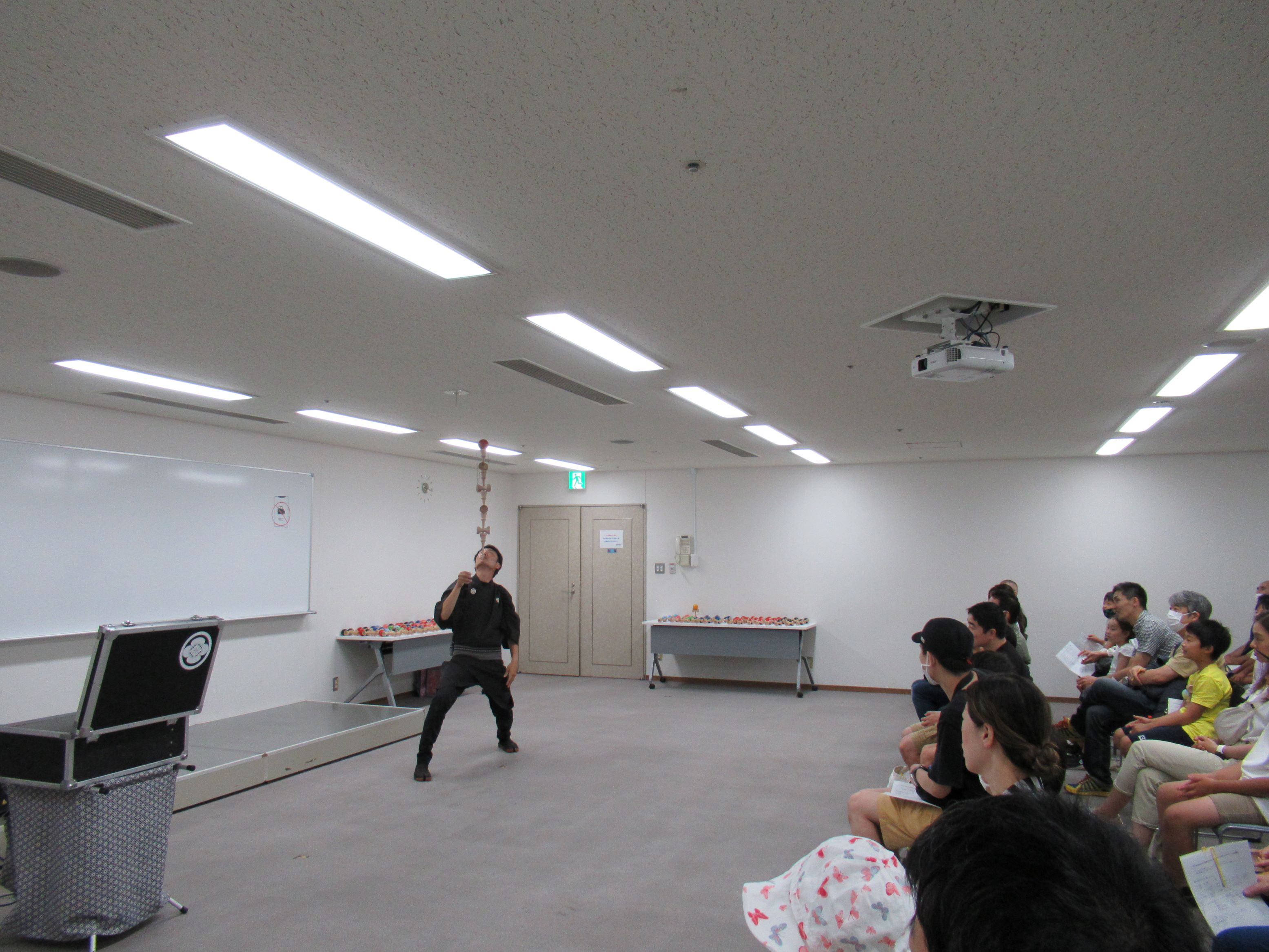 けん玉ショー&けん玉体験