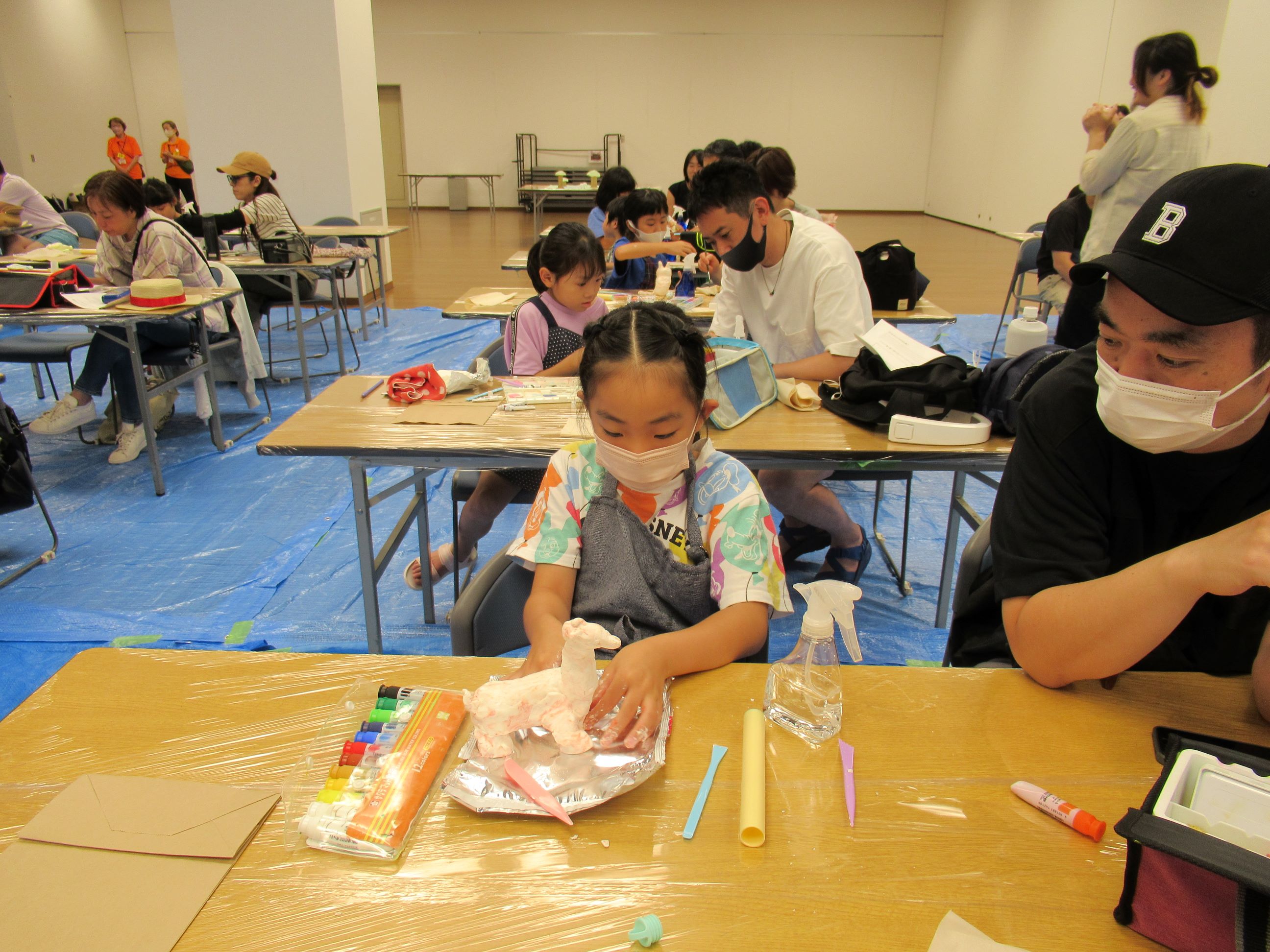 紙粘土で作ろう!私たちの動物園