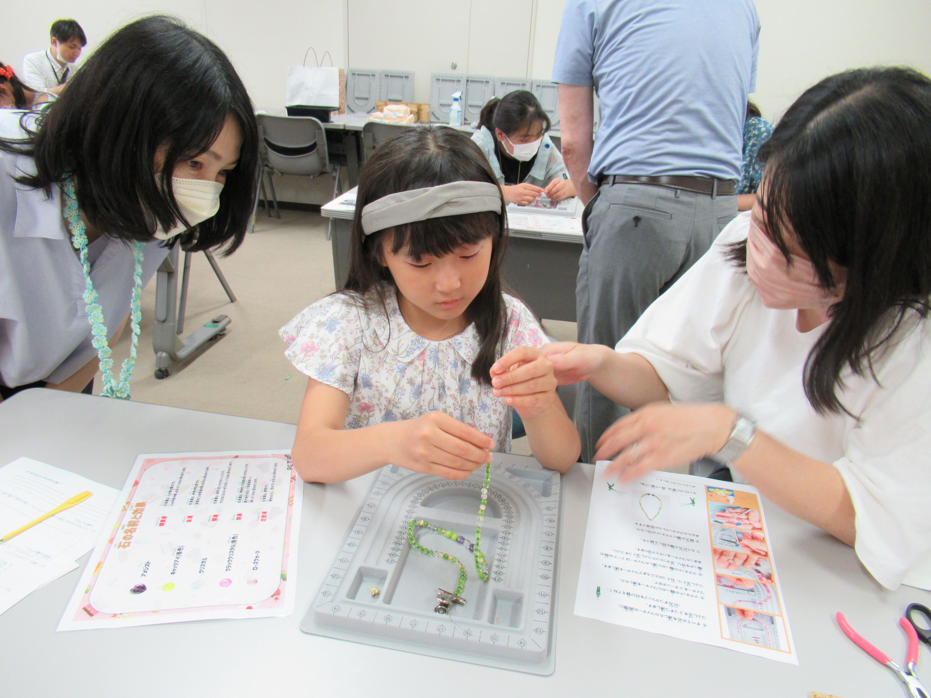 パワーストーンネックレス作り